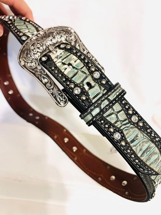 Ariat Women\'s Leather Mix Medium Women\'s Rhinestone Studded Belt-Black/Green- main image 9